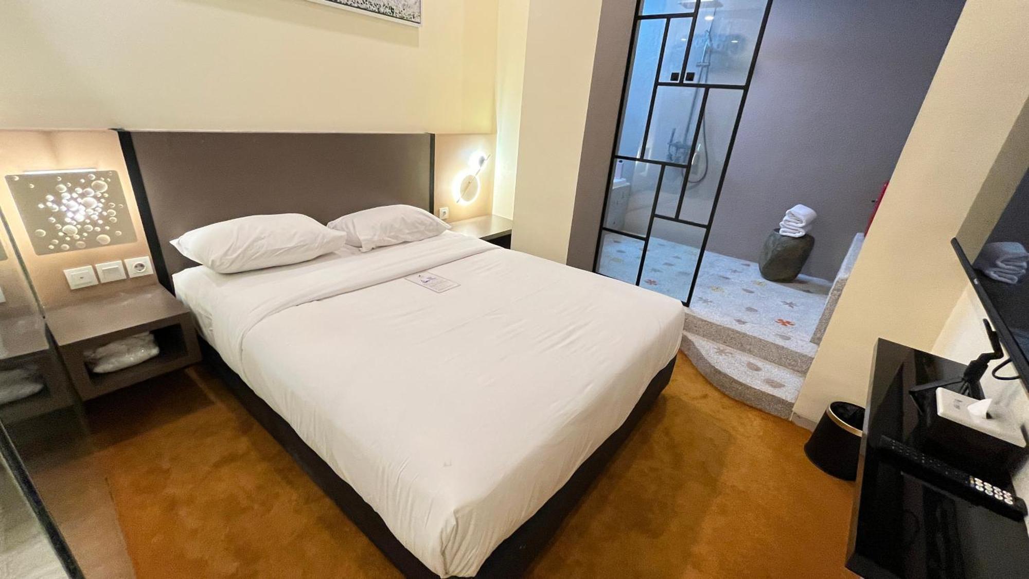 Oak Tree Urban Hotel Jakarta Exterior photo